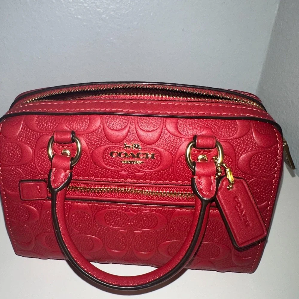 Mini red coach bag - Picture 1 of 8